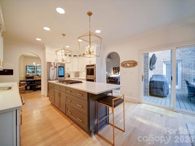 Welcome to the fabulous South Charlotte community of - photo 10