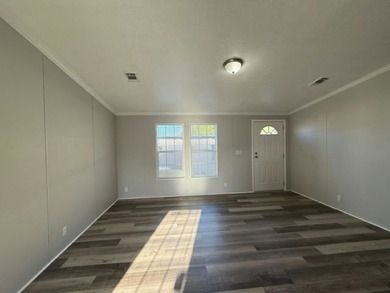 FIRST MONTH SITE RENT FREE WHEN PURCHASED! Prefer to rent? For a - photo 3