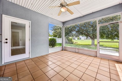 Enjoy low-maintenance living in the Laurel Island community! - photo 15