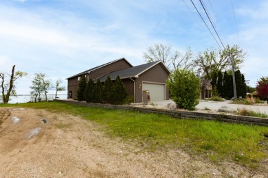 STUNNING HOME ON LAKE KAMPESKA!! - photo 2