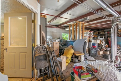 This well-maintained automotive shop offers a rare opportunity - photo 27