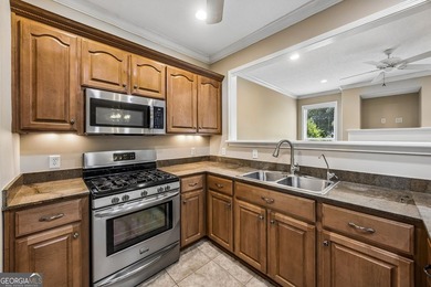 Enjoy low-maintenance living in the Laurel Island community! - photo 28