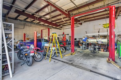 This well-maintained automotive shop offers a rare opportunity - photo 38