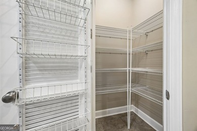 Enjoy low-maintenance living in the Laurel Island community! - photo 40