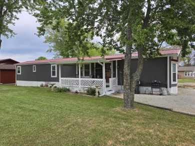 Lake Home Sale Pending in Hermitage, Missouri