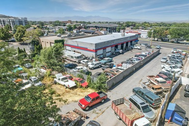 This well-maintained automotive shop offers a rare opportunity - photo 41