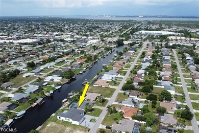 Welcome to this stunning 5 bedroom, 3.5 bathroom Gulf access - photo 46
