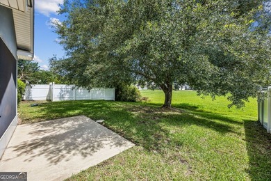 Enjoy low-maintenance living in the Laurel Island community! - photo 49