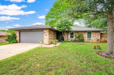 Lake Home Sale Pending in Grapevine, Texas
