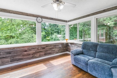 Seller pulled off the market last Fall to make some great - photo 31