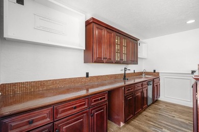 Welcome to luxury lakefront living in the highly desirable - photo 39
