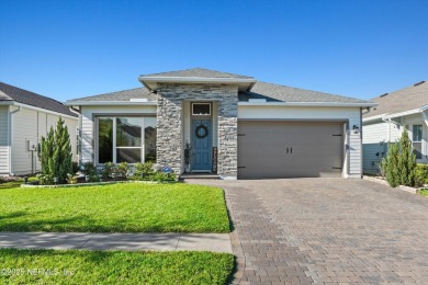 Lake Home Sale Pending in Jacksonville, Florida