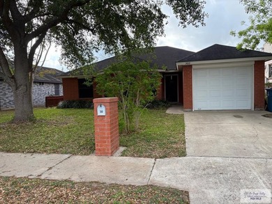 NEW ROOF INSTALLED! SPACIOUS 4-bedroom 3 bath home in San Benito - photo 1