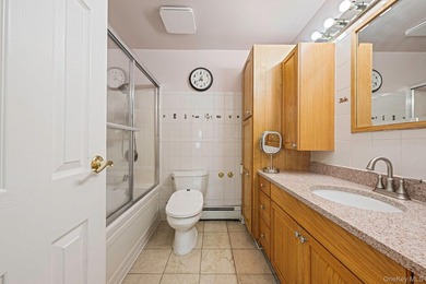**FULLY BACK ON THE MARKET!!** Welcome to 16 Manchester, a - photo 11