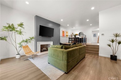 Welcome to 1028 Palo Verde Avenue, a stylish townhome in Bixby - photo 1