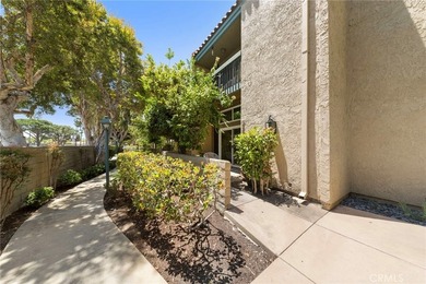 Welcome to 1028 Palo Verde Avenue, a stylish townhome in Bixby - photo 3