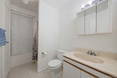 **FULLY BACK ON THE MARKET!!** Welcome to 16 Manchester, a - photo 22