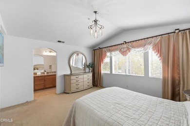 Welcome to this beautifully maintained 3-bedroom, 3-bathroom - photo 22