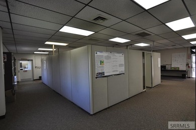 An exceptional opportunity to acquire a versatile commercial - photo 22