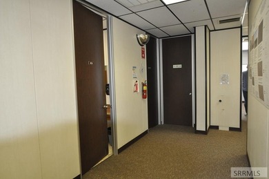 An exceptional opportunity to acquire a versatile commercial - photo 23