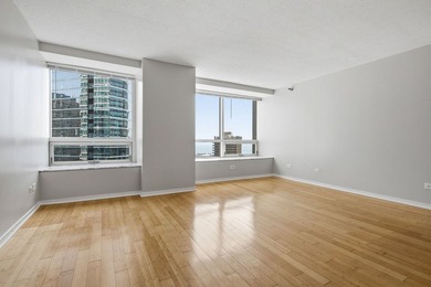 Bright & Beautiful Northeast Exposure - this high floor, well - photo 5