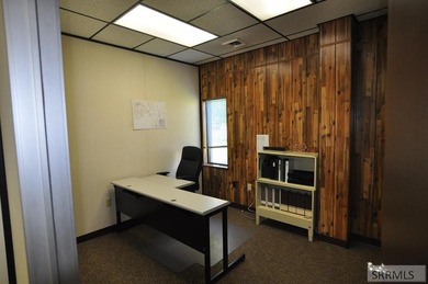 An exceptional opportunity to acquire a versatile commercial - photo 31