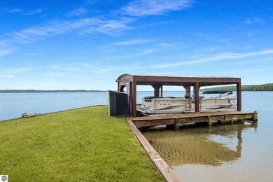 Discover a stunning and truly private waterfront retreat on - photo 50