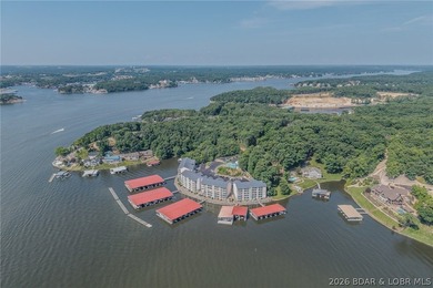 Newly updated, lower level, 3 bedroom, 3 bath, waterfront condo - photo 41