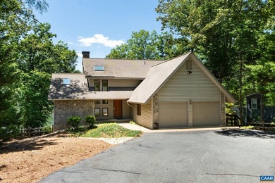 Pristine 5 bed, 3.5 bath waterfront home at Lake Monticello with - photo 5