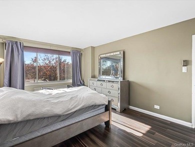 Welcome to The Towers at Water's Edge, one of Bayside's most - photo 12