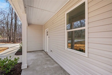 3-bedroom, 2-bath contemporary cottage offers a unique - photo 12