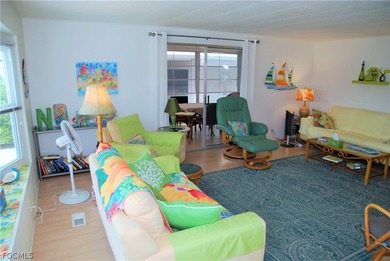 Updates galore in this turnkey retreat located in Six Lakes - photo 14