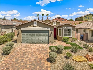 Exquisite Turnkey Retreat - Fully Furnished! This stunning - photo 1