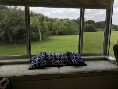 Beautiful 2 bedroom 2 bath unit in Longwood. Large screened wrap - photo 26