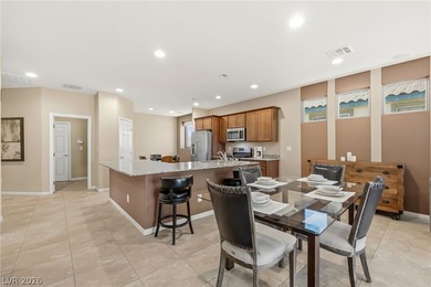 Exquisite Turnkey Retreat - Fully Furnished! This stunning - photo 10