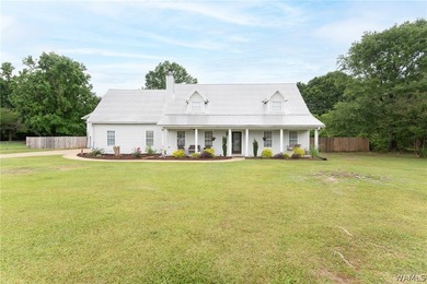 Beautifully updated 5 bedroom, 3.5 bath home with approx 3 - photo 1