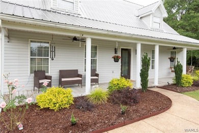 Beautifully updated 5 bedroom, 3.5 bath home with approx 3 - photo 4