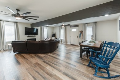 Beautifully updated 5 bedroom, 3.5 bath home with approx 3 - photo 8