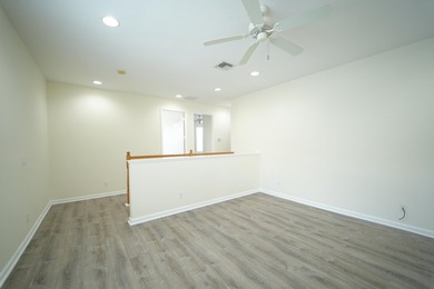 Lovely and spacious Townhome. First floor is all tile formal - photo 11