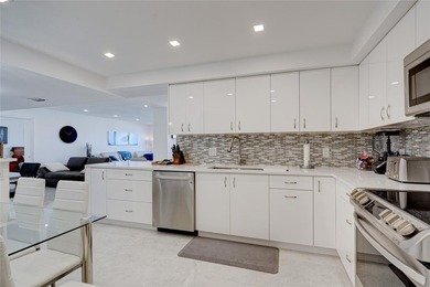 Stunning, Fully Remodeled Oceanfront Condo on the Galt Mile! - photo 11