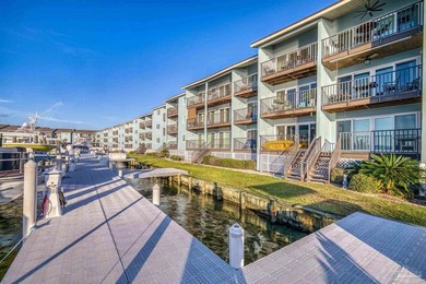 WATERFRONT PERFECTION - ONE OF A KIND! This exceptional 3 bed, 3 - photo 14