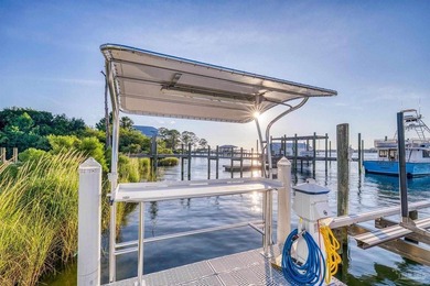 WATERFRONT PERFECTION - ONE OF A KIND! This exceptional 3 bed, 3 - photo 17