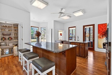 Paradise Awaits!! 3 bedroom, 2 1/2 -bathroom home nestled on 17 - photo 21