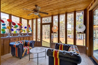 Paradise Awaits!! 3 bedroom, 2 1/2 -bathroom home nestled on 17 - photo 24
