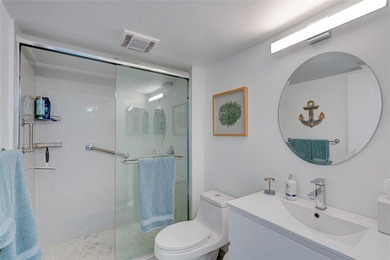 Stunning, Fully Remodeled Oceanfront Condo on the Galt Mile! - photo 31