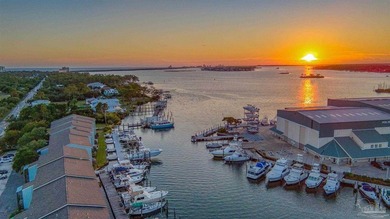 WATERFRONT PERFECTION - ONE OF A KIND! This exceptional 3 bed, 3 - photo 53