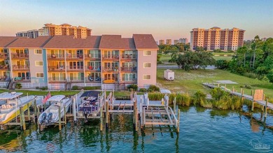 WATERFRONT PERFECTION - ONE OF A KIND! This exceptional 3 bed, 3 - photo 54
