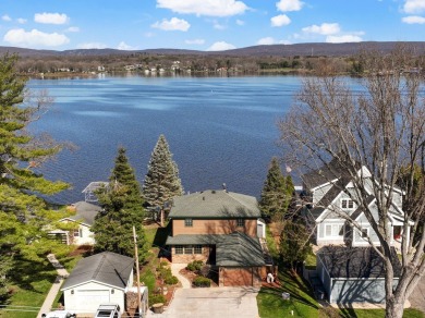 Long Lake - Sauk County Home For Sale in Lodi Wisconsin