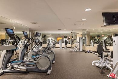 Beautifully remodeled 2-bedroom, 2.5-bath condominium at the - photo 29