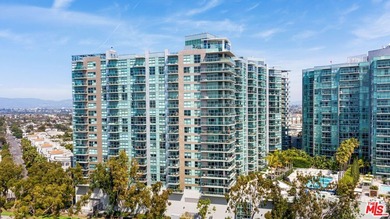 Beautifully remodeled 2-bedroom, 2.5-bath condominium at the - photo 32